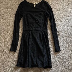 H&M Black Sheath Dress Long Sleeve Crew Neck